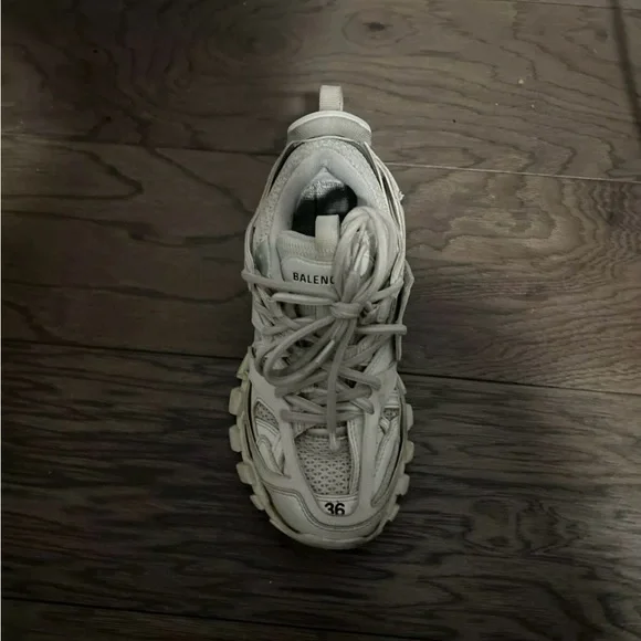 Balenciaga White Sneakers - Picture 4 of 8